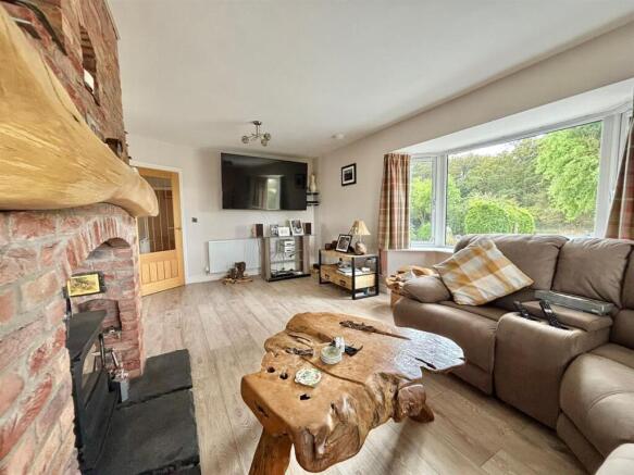 3 bed Detached for sale Image 11