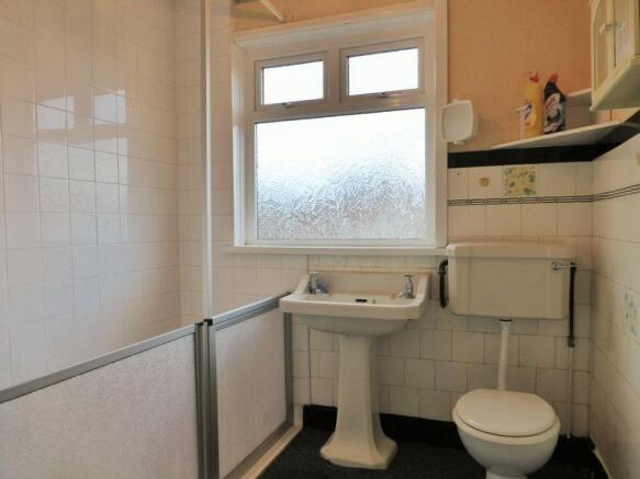 Bathroom / Sho...