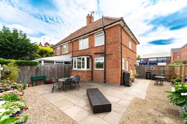 2 bed Semi-Detached for sale Image 11