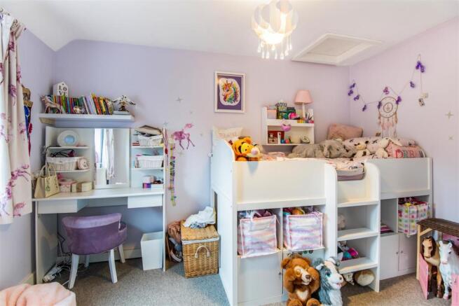8462208-interior05.jpg