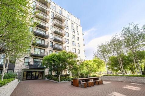 Greenleaf Walk, Southall