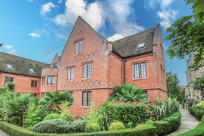 3, Albert Court, The Galleries, Warley CM14 5GL