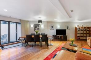 8, Salisbury Mews, London SW6 7DS