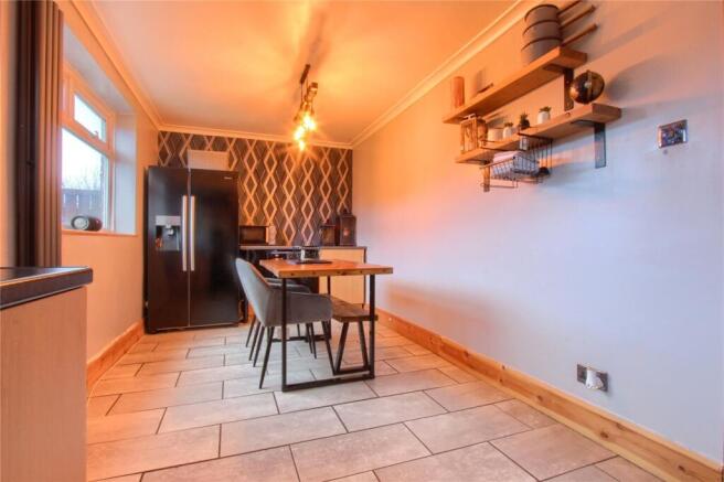 3 bed Terraced for sale Image 7
