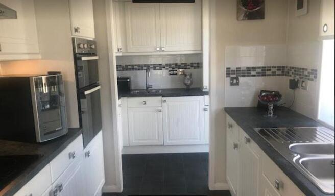 12 Leven Park, Kinross, Kitchen