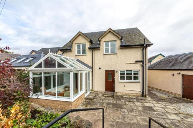 2 Waverley Gardens Darnick 55.JPG