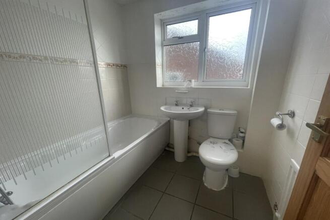 Bathroom with electr