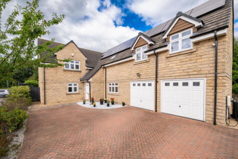 Kings Court, Penistone, Sheffield, S36 7AD