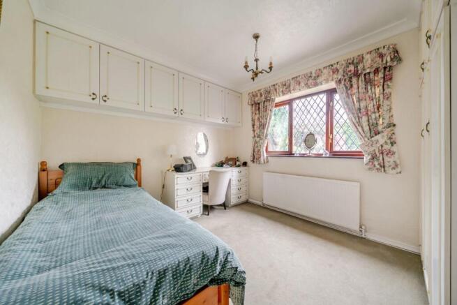 4 bed Detached for sale Image 9