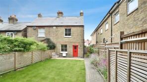 24, Bennetts Yard, High Street, Uxbridge UB8 1AN