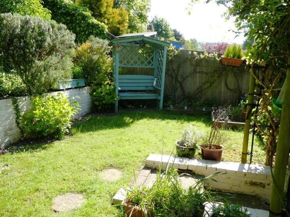 gardenpic1.JPG