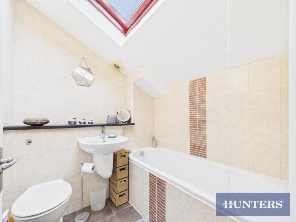 2 bed Apartment for sale Image 9