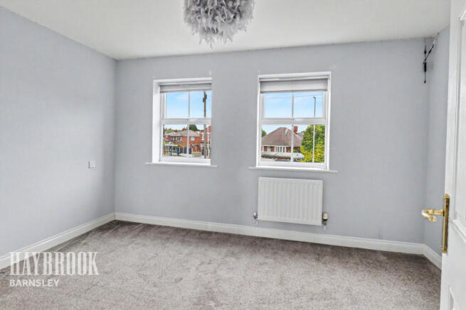 3 bed Town House for sale Image 10