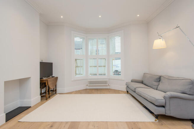 1, 152 Hartfield Roa