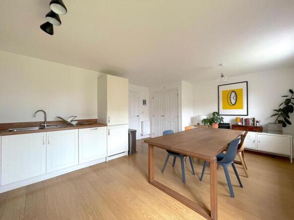 Kitchen/Dining Room (1)