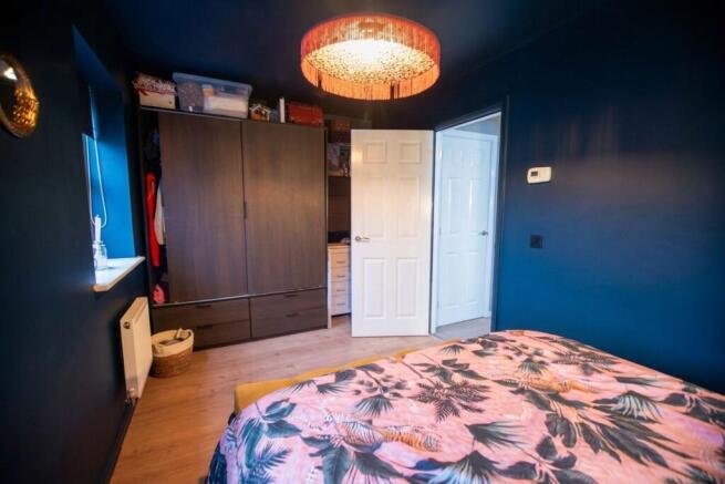 3 bed Semi-Detached for sale Image 10