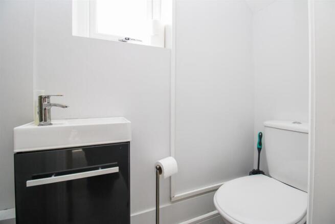 3 bed House for sale Image 7
