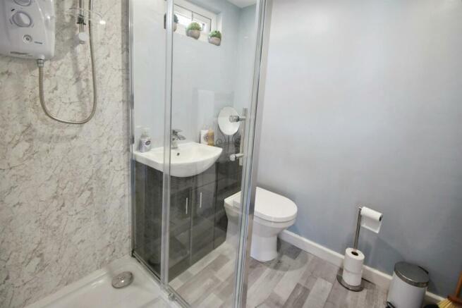 Summerhouse Shower Room