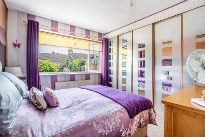 3 bed Bungalow for sale Image 7