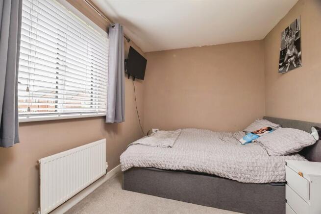 3 bed Terraced for sale Image 7