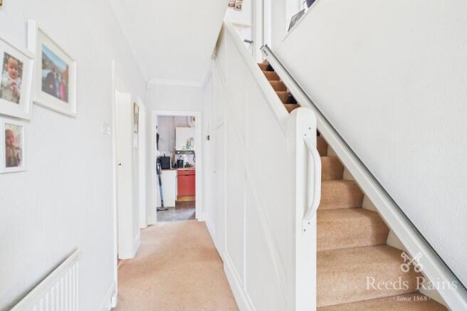 4 bed Detached for sale Image 11