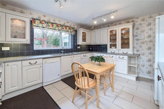 Kitchen/Breakfast Rm
