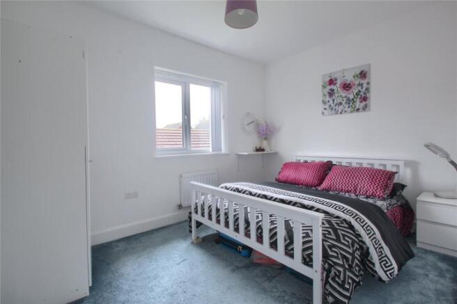 4 bed Detached for sale Image 11
