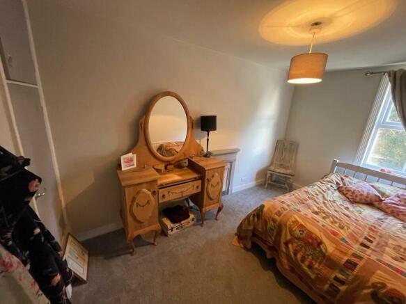 bedroom 1 14 mill street