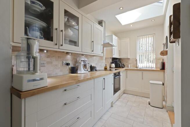 3 bed Terraced for sale Image 4