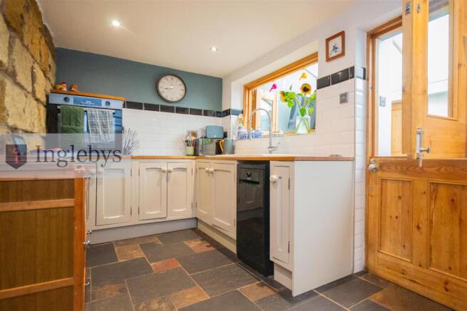 2 bed Cottage for sale Image 7