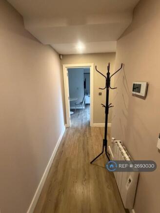1 bed Flat to rent Image 4