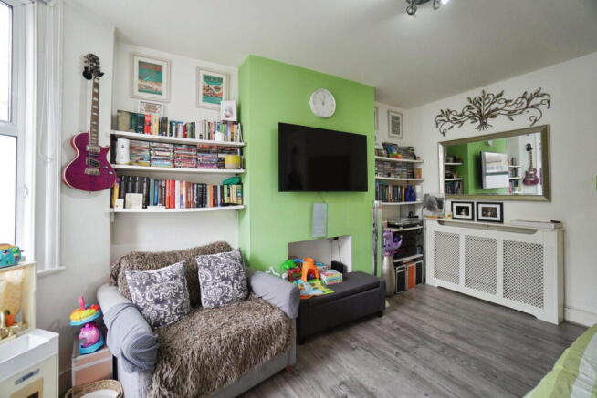 Photo 3