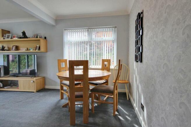 Dining room which opens in to the Lounge