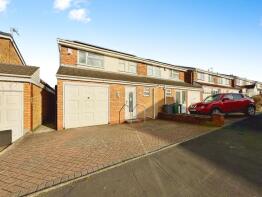 21, Francis Ward Close, West Bromwich B71 2PY