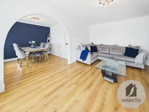 3 bed Semi-Detached Bungalow for sale Image 5