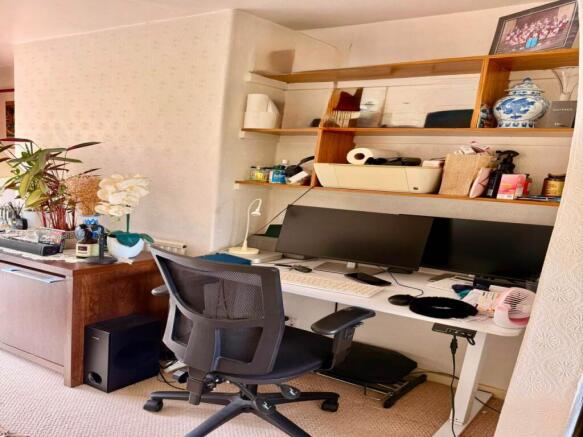 3 bed House to rent Image 11