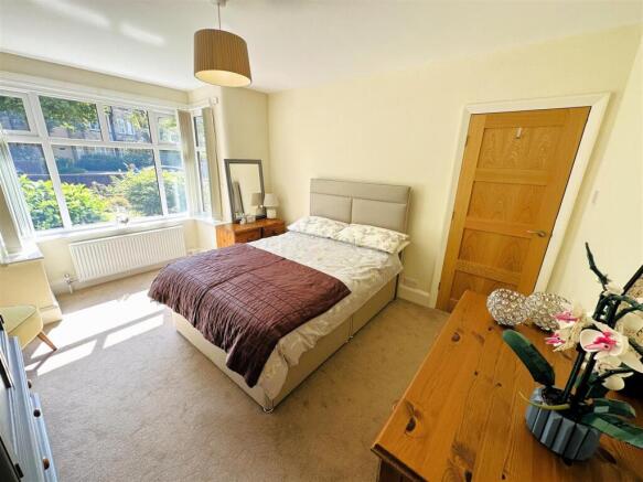 2 bed Detached Bungalow for sale Image 11