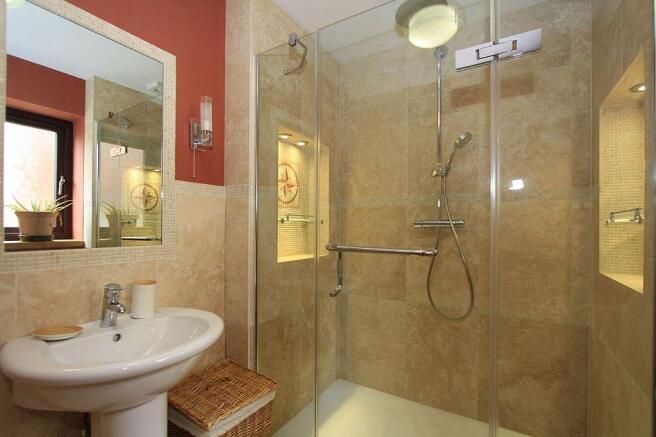 En Suite 2