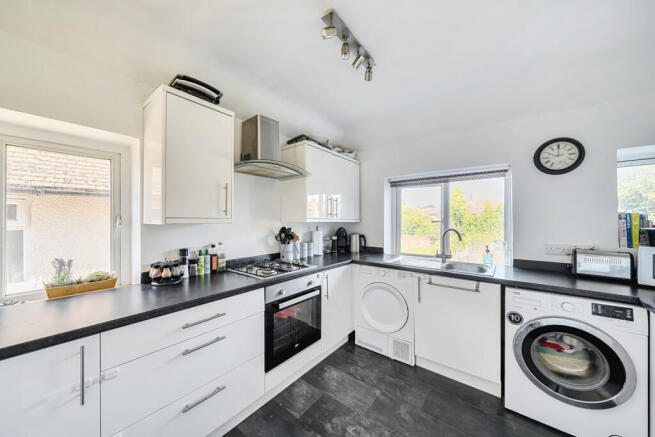 Middleton Road, Mill End, Rickmansworth photo 4