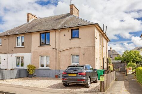 17 Brucefield Terrace, Lumphinnans, Cowdenbeath, Fife, KY4 8AD