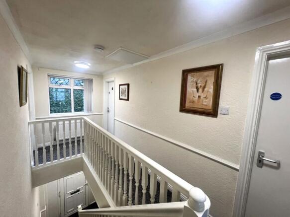 1 bed House Share to rent Image 4