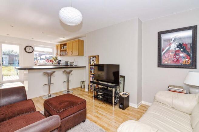 kitchen/lounge