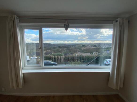 3 bed House to rent Image 10
