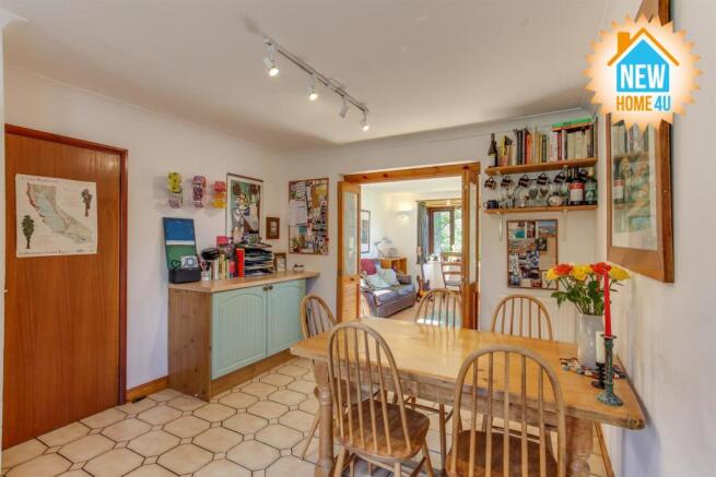 KITCHEN: