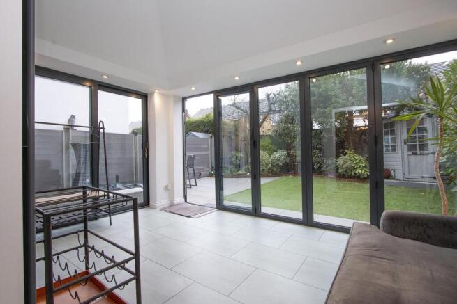 14 Hadleigh Drive, Sutton sun room 2.jpg