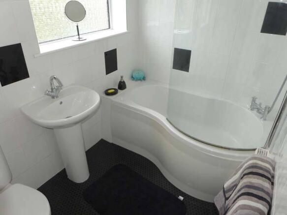 17. Family Bathroom