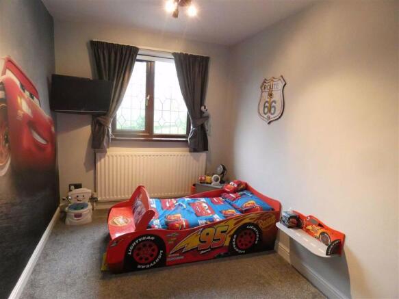 BEDROOM 2