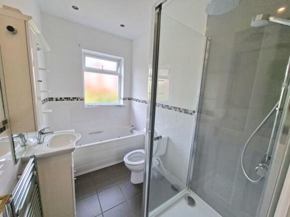 2 bed Terraced for sale Image 11