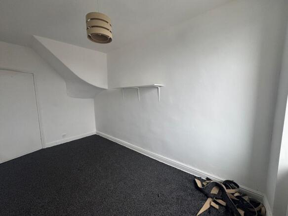 4 bed End of Terrace to rent Image 7