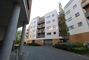 Flat 2, Azure Court, Sovereign Way, Tonbridge TN9 1FQ